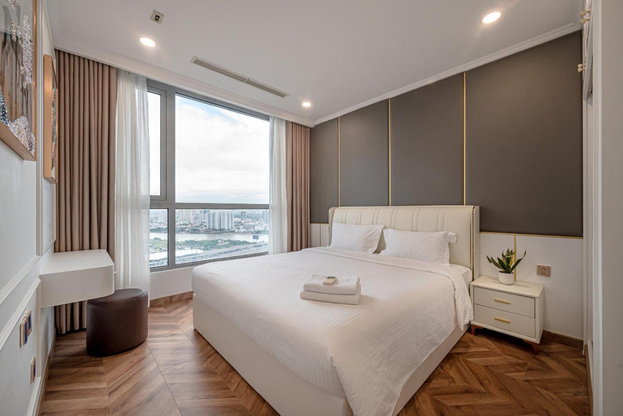Landmark 81 Opulent Skyline Residences *